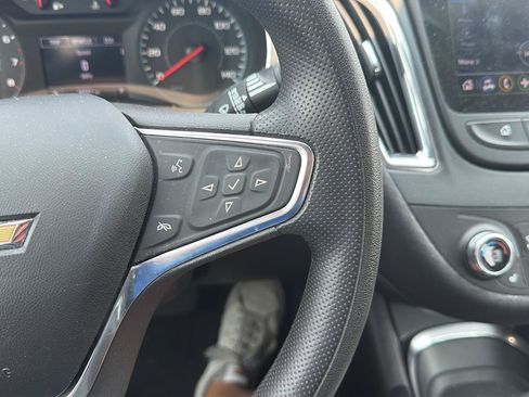 Used 2021 Chevrolet Malibu LT FWD image 15