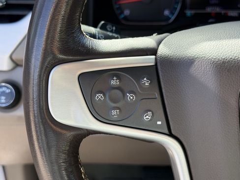 Used 2018 GMC Yukon SLT w/ HD Trailering Package image 16