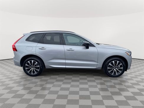 Certified 2025 Volvo XC60 B5 Plus image 4