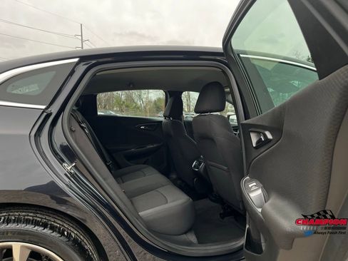 Used 2023 Chevrolet Malibu LT image 35