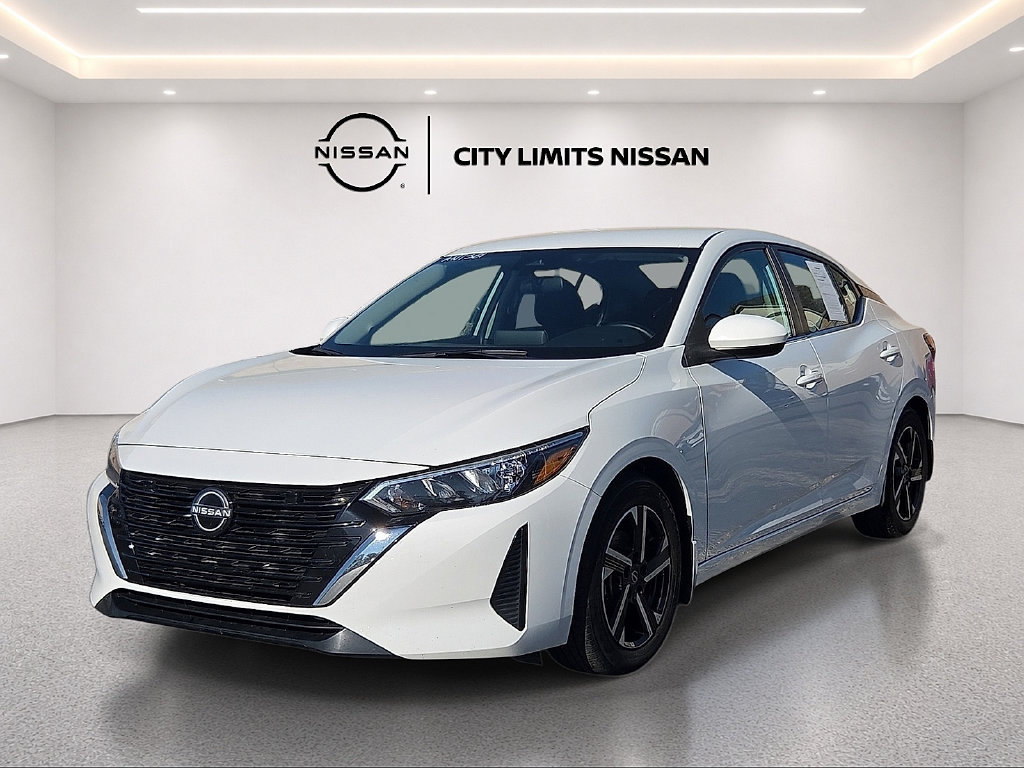 Used 2024 Nissan Sentra SV FWD image 2