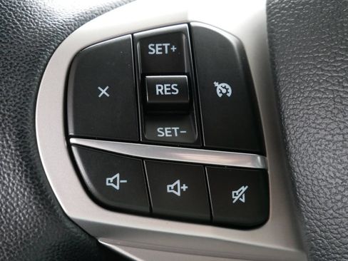 Certified 2023 Ford Explorer XLT w/ Equipment Group 202A AWD/4WD image 18