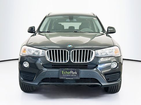 Used 2017 BMW X3 xDrive28i image 2
