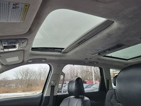 Used 2021 Kia Telluride SX w/ SX Prestige Package image 25