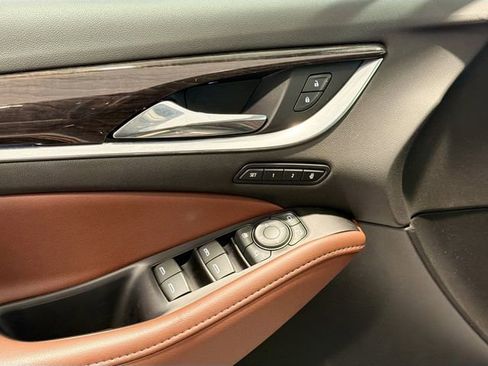 Used 2019 Buick Enclave Avenir image 17