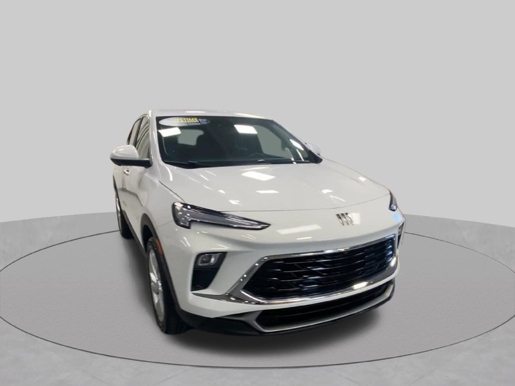 Certified 2024 Buick Encore GX Preferred w/ Comfort Package FWD image 3