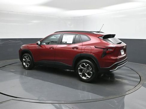 Used 2025 Chevrolet Trax LT image 17