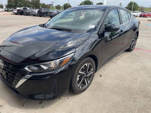 Used 2024 Nissan Sentra SV FWD image 1