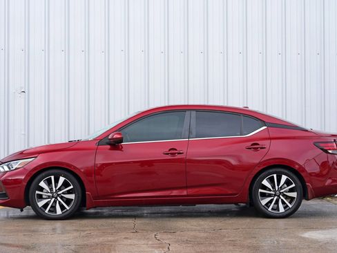 Used 2022 Nissan Sentra SV w/ SV Premium Package image 8