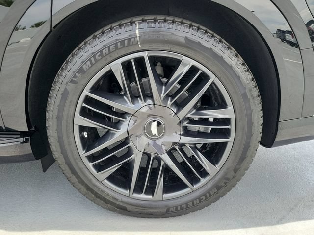 New 2026 Cadillac Escalade IQ Sport 1 w/ LPO, Floor Liner Package AWD/4WD image 10