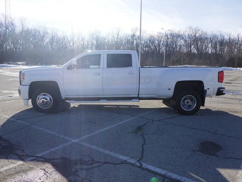 Used 2015 GMC Sierra 3500 Denali AWD/4WD image 2