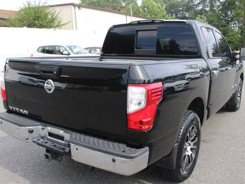 Used 2020 Nissan Titan SV w/ SV Convenience Package AWD/4WD image 8