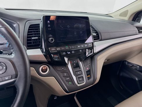 Used 2024 Honda Odyssey EX-L image 16