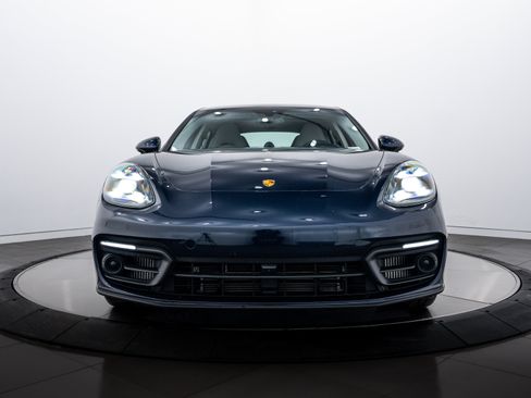 Certified 2022 Porsche Panamera 4 Platinum Edition image 10