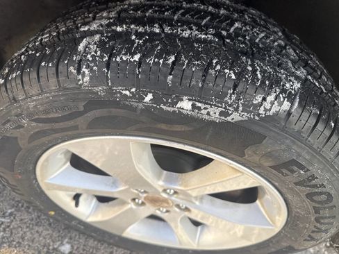 Used 2014 Subaru Outback 2.5i Premium image 3