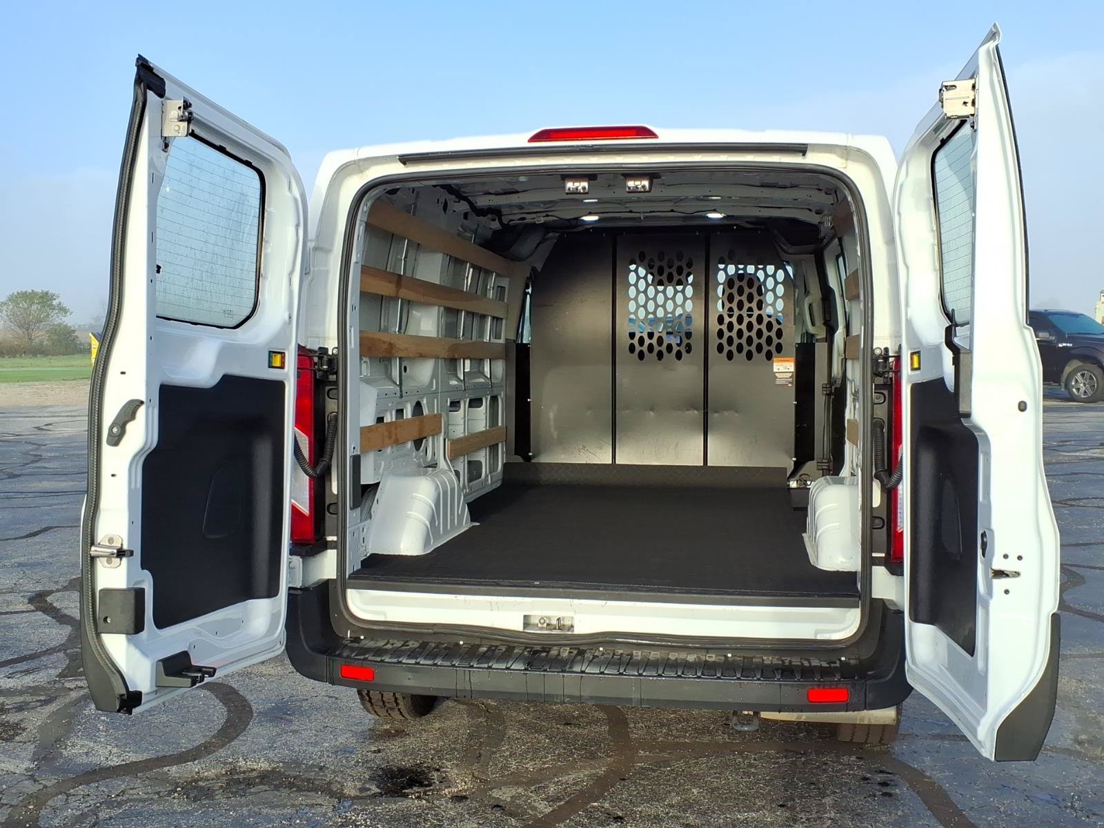 Used 2025 Ford Transit 250 Low Roof w/ Exterior Upgrade Package RWD image 10