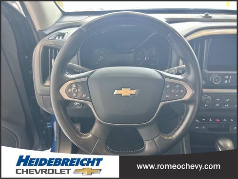 Used 2022 Chevrolet Colorado Z71 AWD/4WD image 18
