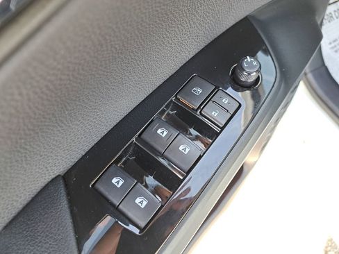 Used 2017 Toyota Prius Prime Plus image 14