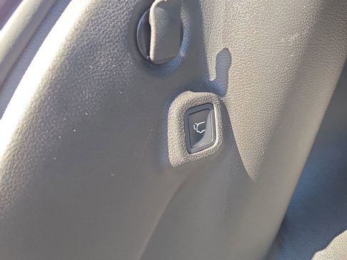 Used 2022 Jeep Compass Altitude w/ Convenience Group image 9