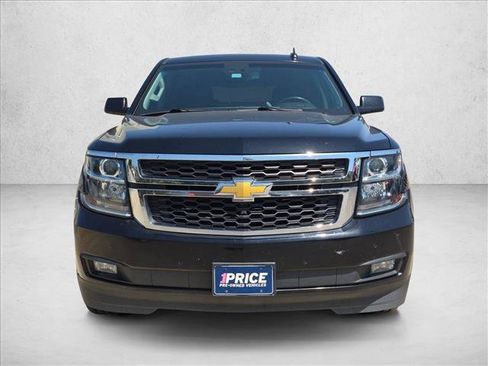Used 2018 Chevrolet Tahoe LT w/ Luxury Package RWD image 2
