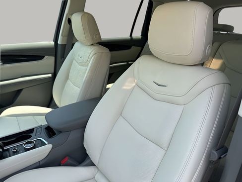 New 2025 Cadillac XT6 Premium Luxury w/ Technology Package image 24