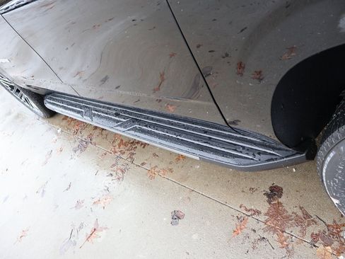 New 2025 Chevrolet Suburban Premier w/ Sun And Tow Package image 10