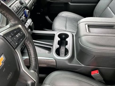 Used 2022 Chevrolet Silverado 1500 LTZ w/ LTZ Premium Package AWD/4WD image 13