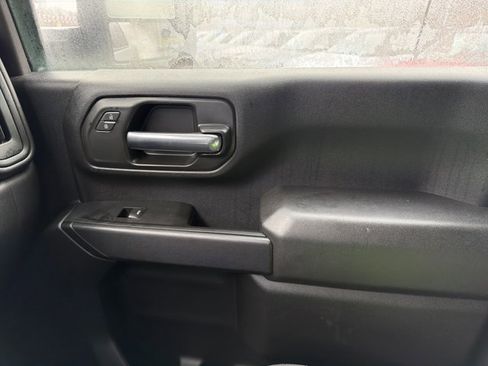 Used 2025 Chevrolet Silverado 2500 Custom w/ Custom Value Package image 24