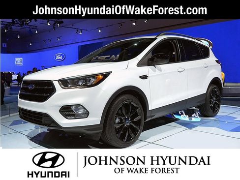 Used 2017 Ford Escape Titanium w/ Equipment Group 301A FWD image 1