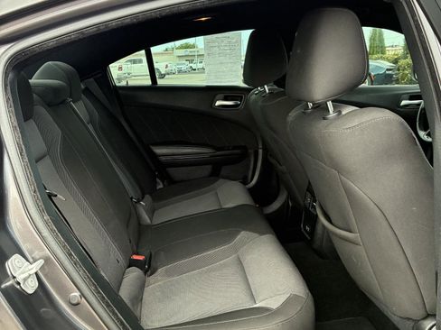 Used 2022 Dodge Charger SXT w/ Blacktop Package RWD image 4