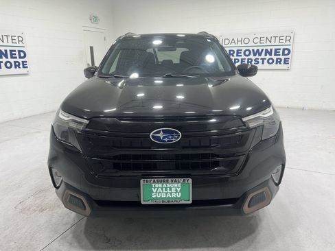 Used 2025 Subaru Forester Sport AWD/4WD image 3