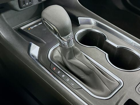 Used 2023 Chevrolet Traverse LT image 24