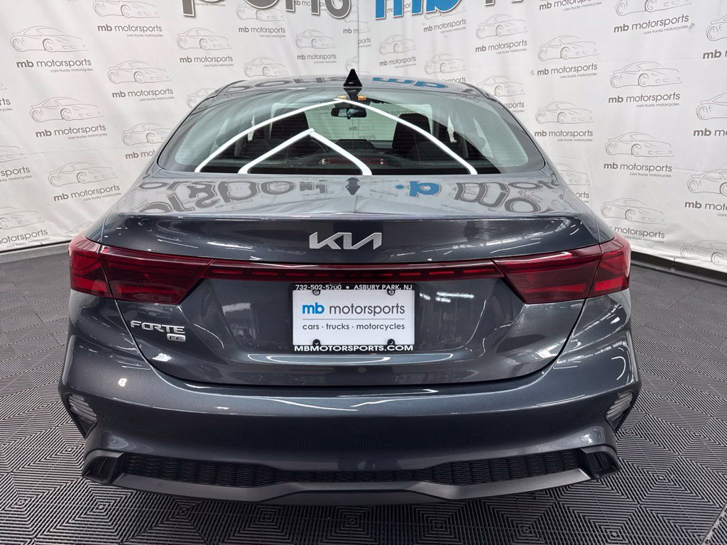 Used 2023 Kia Forte LX FWD image 5