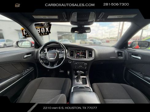 Used 2022 Dodge Charger R/T RWD image 9
