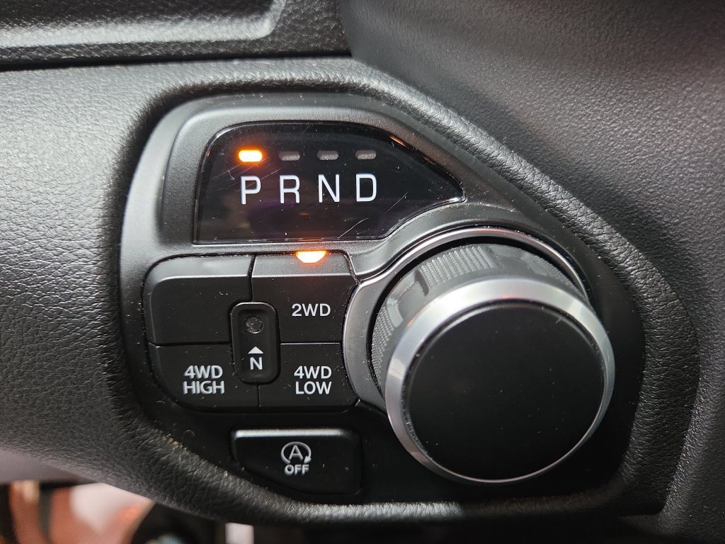 Used 2024 RAM 1500 Big Horn AWD/4WD image 38