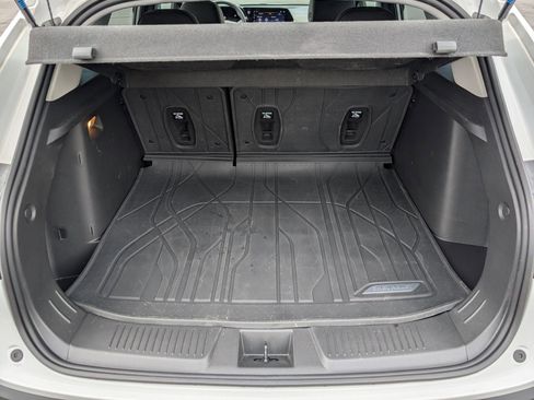 Certified 2024 Chevrolet Trax LT w/ Driver Confidence Package image 30