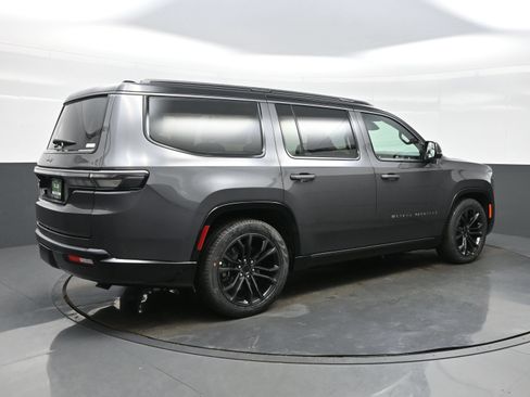 New 2026 Jeep Grand Wagoneer Summit AWD/4WD image 8