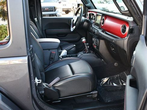 Used 2022 Jeep Wrangler Rubicon w/ Steel Bumper Group image 46