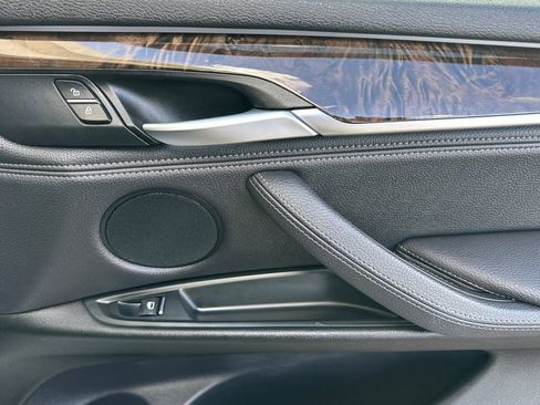 Used 2017 BMW X5 xDrive40e AWD/4WD image 19