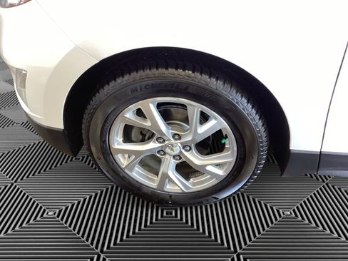 Used 2018 Chevrolet Equinox Premier AWD/4WD image 14