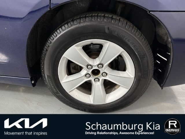 Used 2013 Dodge Charger SE RWD image 5