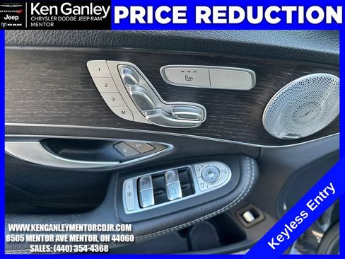 Used 2019 Mercedes-Benz C 300 4MATIC Sedan image 12