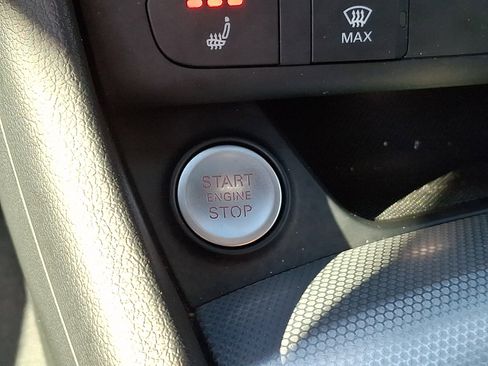 Used 2018 Audi Q3 2.0T Premium Plus w/ Premium Plus Package image 25