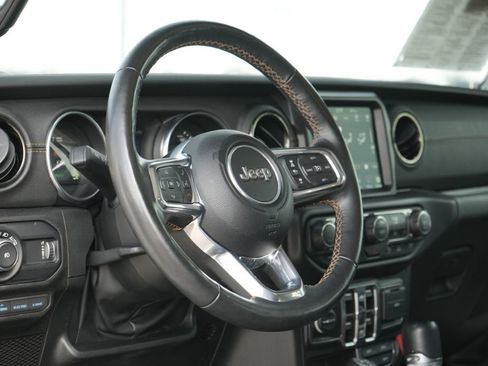 Used 2023 Jeep Wrangler Unlimited Sahara image 24