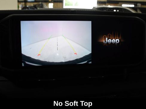 Used 2024 Jeep Wrangler Unlimited Rubicon AWD/4WD image 23