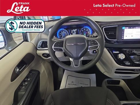 Used 2023 Chrysler Voyager LX FWD image 17