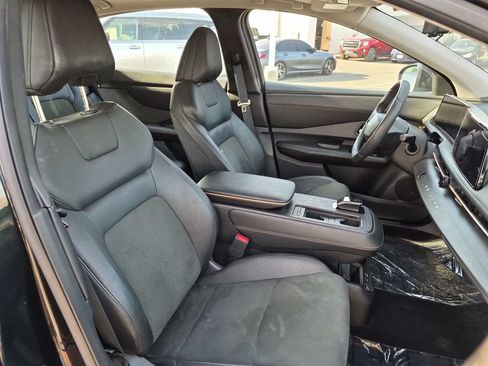Used 2024 Nissan Ariya AWD image 17