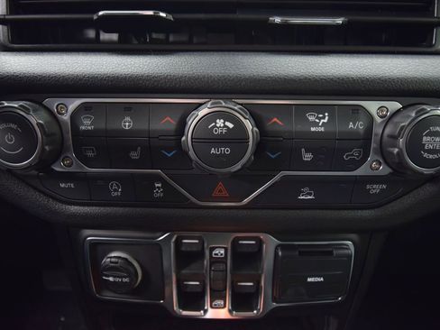 New 2026 Jeep Gladiator Sport image 24