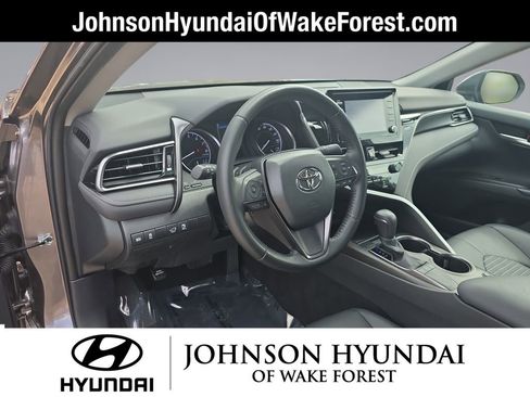 Used 2023 Toyota Camry SE image 23