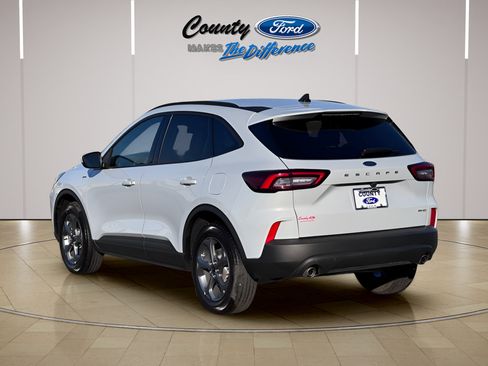 Used 2025 Ford Escape ST-Line Select AWD/4WD image 21